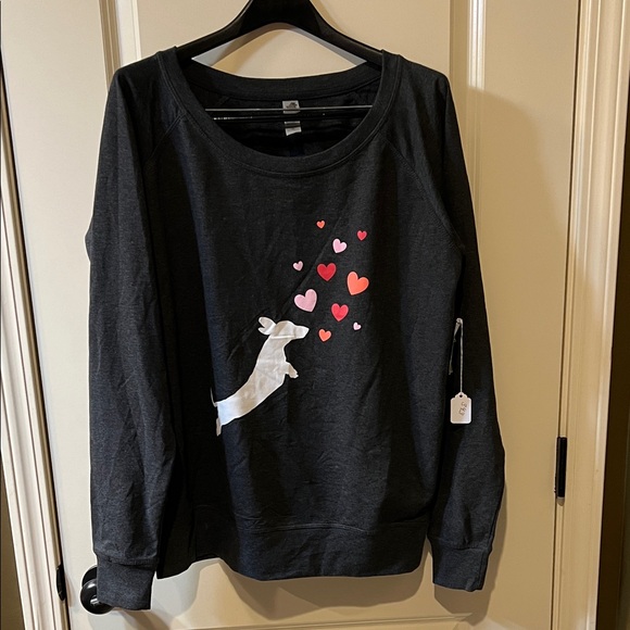 Instant Message Tops - 💲2💲 if BUNDLED 3 or more $2 items Dachshund  Sweatshirt  Heart Designs